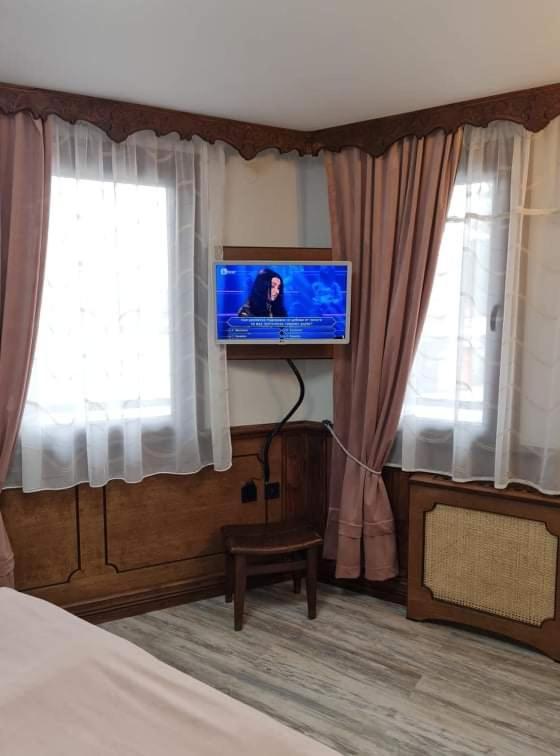 Chuchura Family Hotel コプリフシティツァ エクステリア 写真