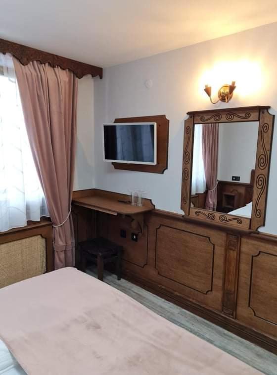 Chuchura Family Hotel コプリフシティツァ エクステリア 写真